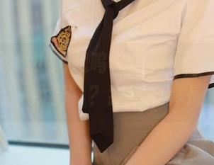 模范学院 – 小奶瓶呜呜的原图全套棉袜，怎么这么“娇羞”？我这心真是狂跳啊。