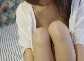 模范学院 – 连衣裙与王雨纯——这才是“裙”意盎然的真实写照。