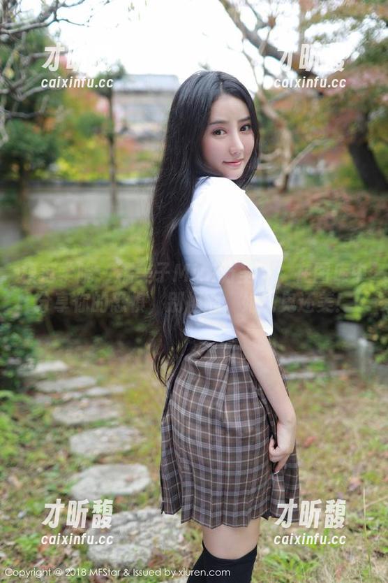 模范学院-糯美子Mini 模范学院 - 糯美子Mini万圣节:在图库中分享你的恐惧,别担心,她比鬼还美!
