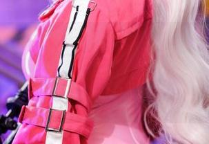 樱落Selena，长腿的原图探险，你不知道的作品集背后，其实藏着点俏皮的小故事。