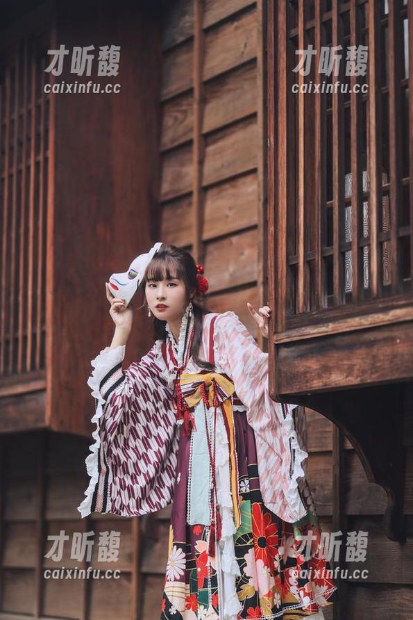 泥泥汝 高清偶遇:泥泥汝在和服里的一瞬间,心情也跟着翩翩起舞