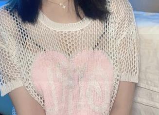 专属白丝汤圆：洛桑w伊梓高清写真集中不为人知的梦境