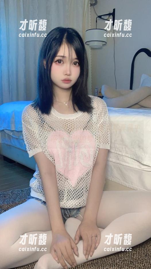 洛桑w伊梓 专属白丝汤圆:洛桑w伊梓高清写真集中不为人知的梦境