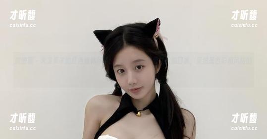 火龙果羊 微密圈 - 火龙果羊的红色连体吊带:这组写真简直要让人流口水,果然是色彩和风格的完美结合!