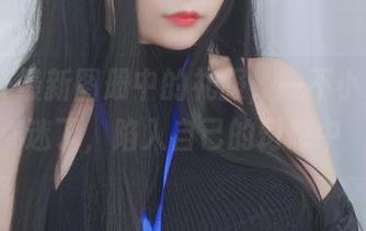 白银81最新图册中的礼服，一不小心看入迷了，陷入自己的幻想中