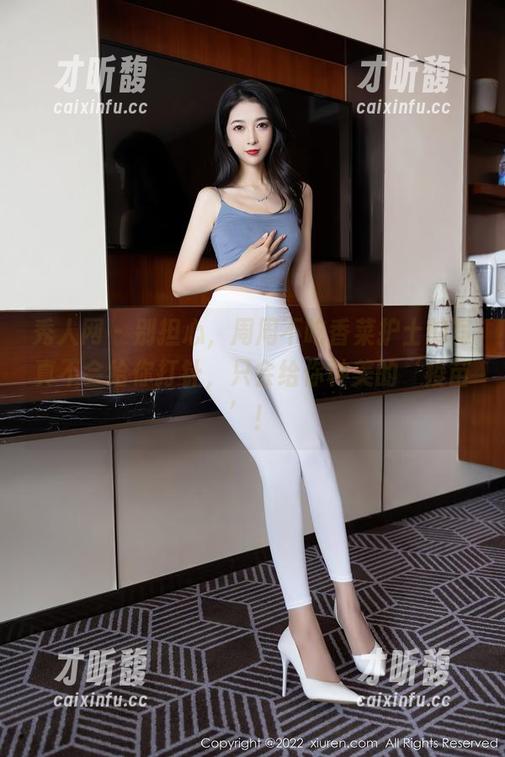 秀人网-周周不吃香菜 秀人网 - 别担心,周周不吃香菜护士的写真不会给你打针,只会给你种美的‘疫苗’!