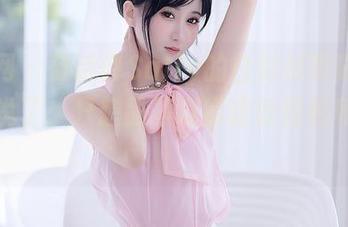 秀人网 – 夏诗诗Sally的白衬衫写真合集：不说了，只想静静观赏这份轻松和青春！