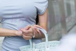 秀人网 – 一探究竟，温柔的柔女友的高清图库大曝光！