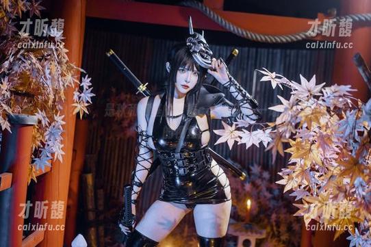 秋和柯基 盲人摸象?不,是秋和柯基的眼镜cos美图——让你感受不一样的视角!