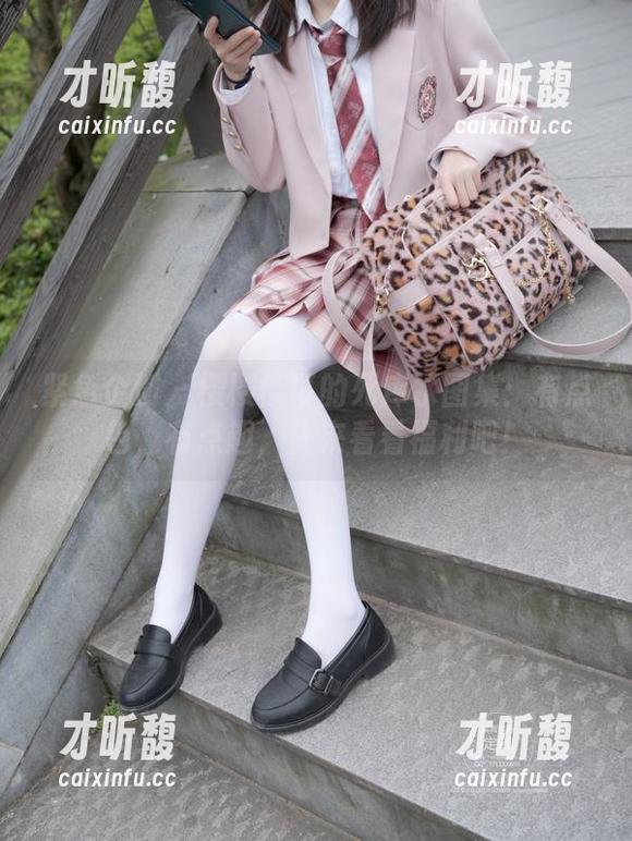 紧急企划-樱樱樱可 紧急企划 - 樱樱樱可的死库水图集:有点色,有点趣,快来看看福利吧!