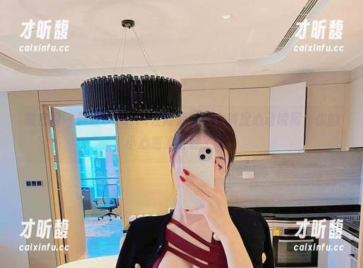 微密圈 - 脸红Dearie在高清照片中捕捉心动瞬间，你的小心脏准备好了吗？