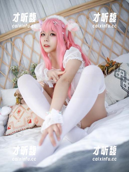 自闭颜球球 只一图集就让我驻足不前:自闭颜球球美腿的魅力无敌