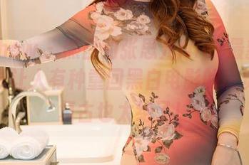 花漾show – 黑白的张思允Nice最新套图，感觉让人有种重回黑白电影的感觉，太复古也太绝了！