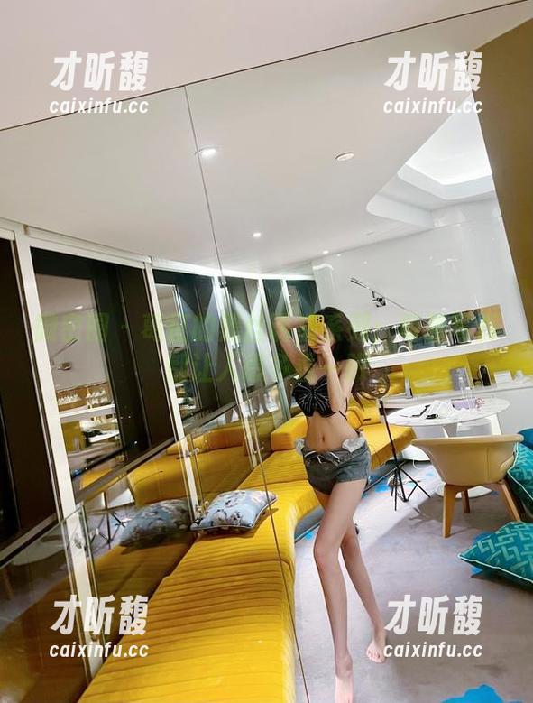 葛征 微密圈 - 葛征的黑丝诱惑系列:每张写真都让人想多看一眼