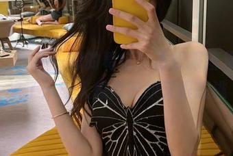 微密圈 – 不一样的葛征，体操服图集更新来了：让人想停留却又很想逃