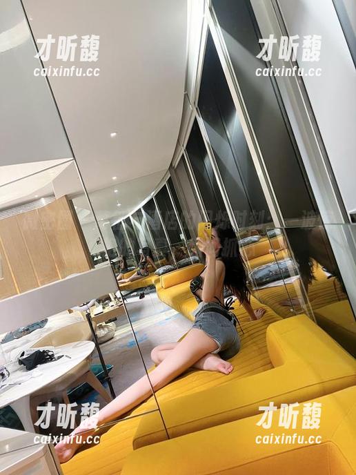 葛征 微密圈 - 葛征与酒店的闪烁时刻:一波惊艳的写真,瞬间抓心