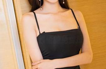 语画界 – 只属于你我：程程程条纹黑丝吊袜合集中超值的免费探索！
