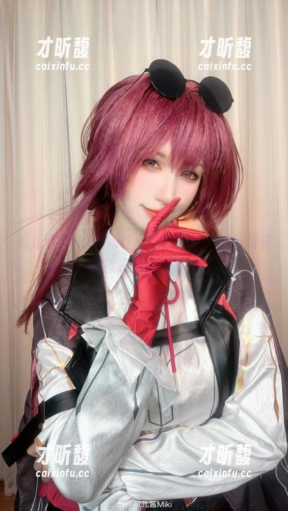 贝儿酱Miki 贝儿酱Miki的新作:艾米莉亚,这些写真资源太值得一看!
