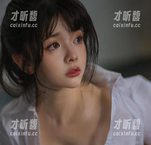 阿寨寨 阿寨寨瑜伽cos:图片里的动静结合让我彻底沦陷,是不是有点过了?