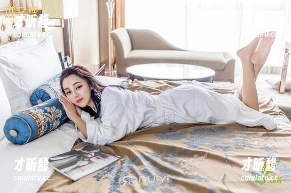 青豆客-汪佩妮Penny 青豆客 - 汪佩妮Penny黑白写真:无圣光,没那么简单